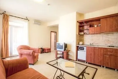 Palazzo 4*