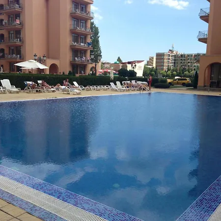 מלון דירות Palazzo סאני ביץ'